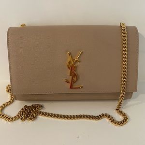 YSL Kate medium chain in grain de poudre embossed leather